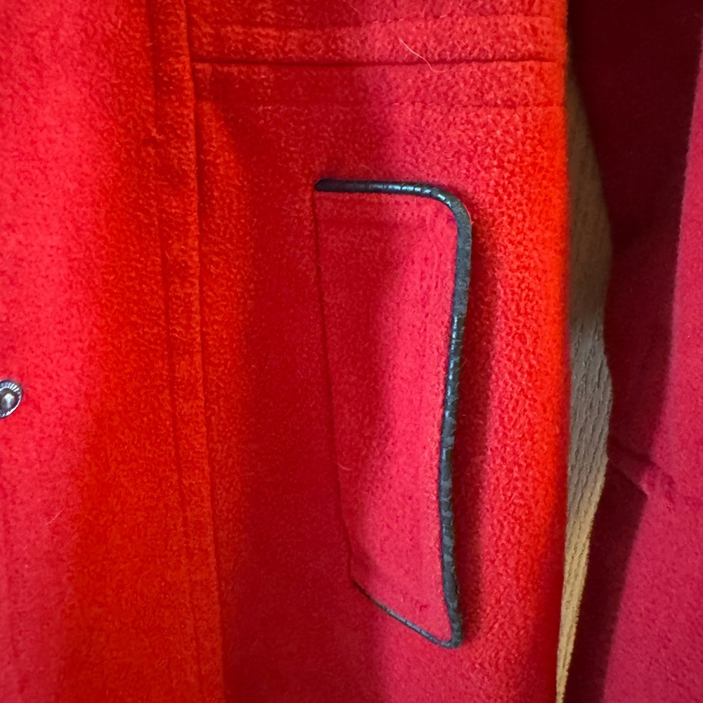 Yoki Red Coat - Picture 2 of 6